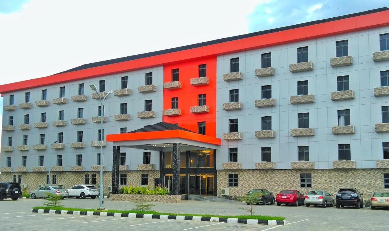 Wetland Hotel Ughelli Exterior photo